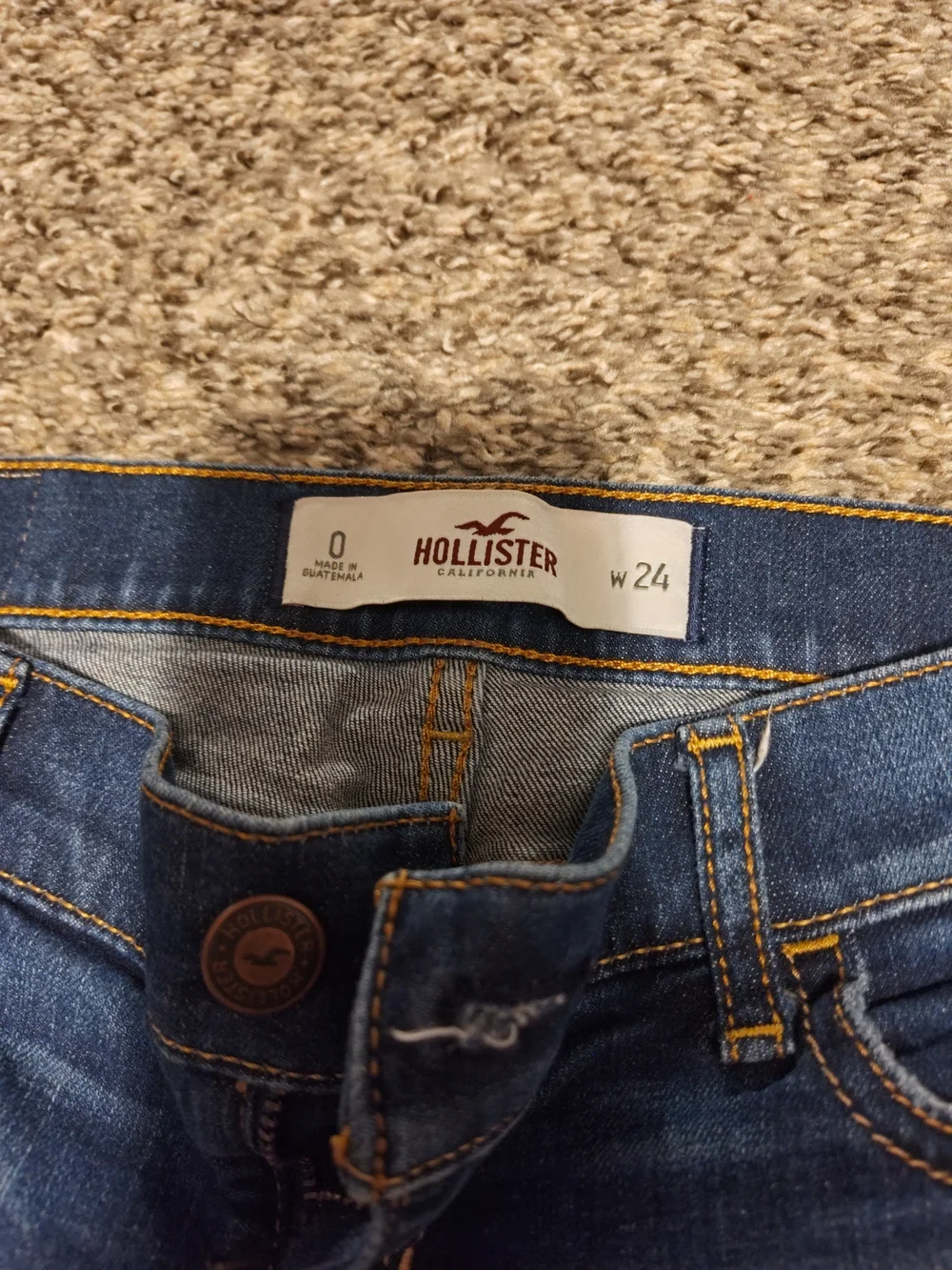 Hollister Denim Shorts - Picture 3 of 3